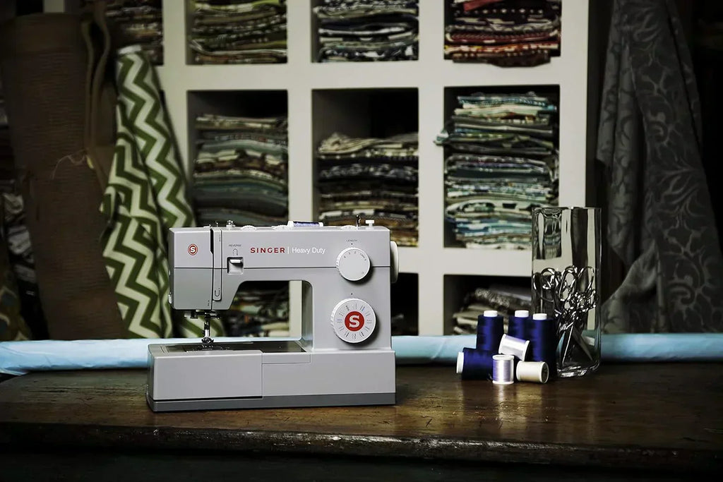 Heavy-Duty 4423 High-Speed Sewing Machine Includes Accessory Kit 97 Stitches One-Step Buttonhole wourant