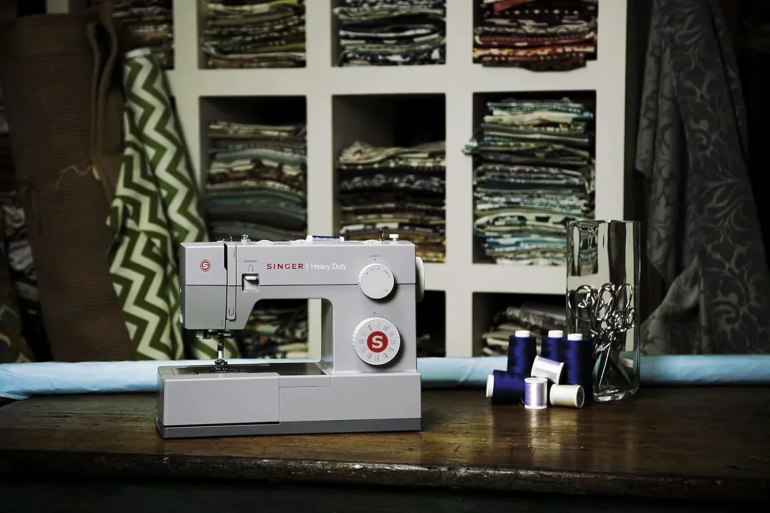 Heavy-Duty 4423 High-Speed Sewing Machine Includes Accessory Kit 97 Stitches One-Step Buttonhole wourant