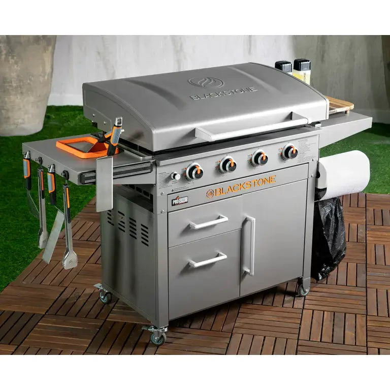 Blackstone ProSeries 4-Burner 36" Griddle Cooking Station with Hood wourant