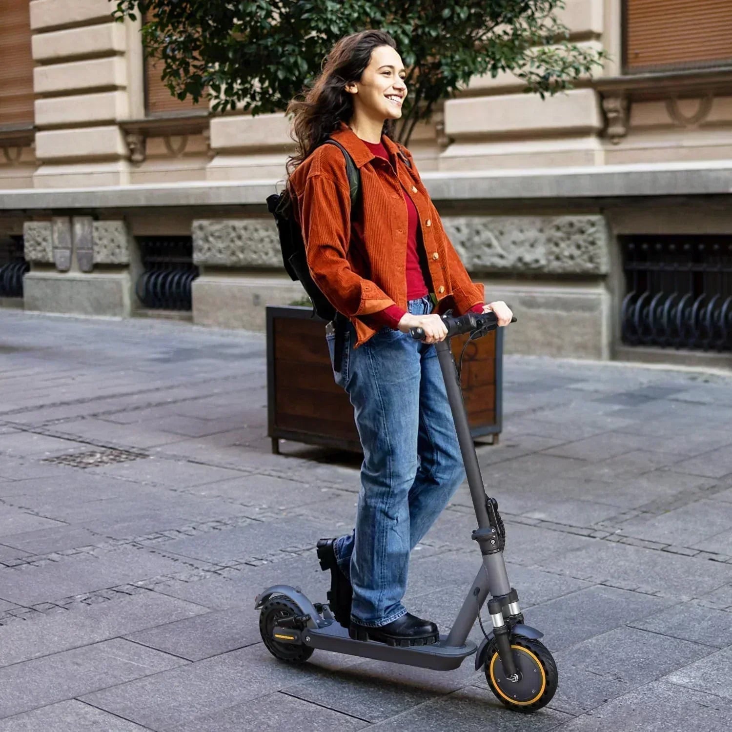Electric Scooter 350W/500W Powerful Motor 8.5"/10" Solid Tires 19/22Mph 28/21/12 Miles Range wourant