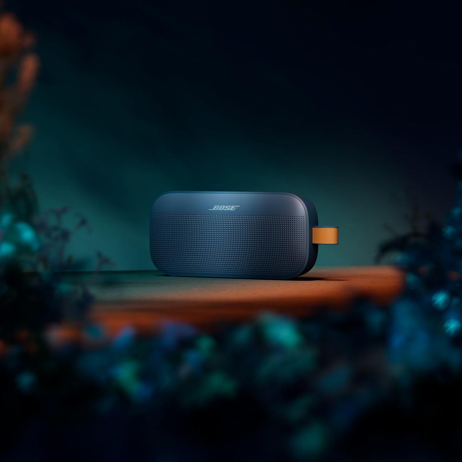 Bose SoundLink Flex Portable Bluetooth Speaker (2nd Gen), Portable Outdoor Speaker with Hi-Fi Audio, Up to 12 Hours Battery Life, Waterproof and Dustproof wourant