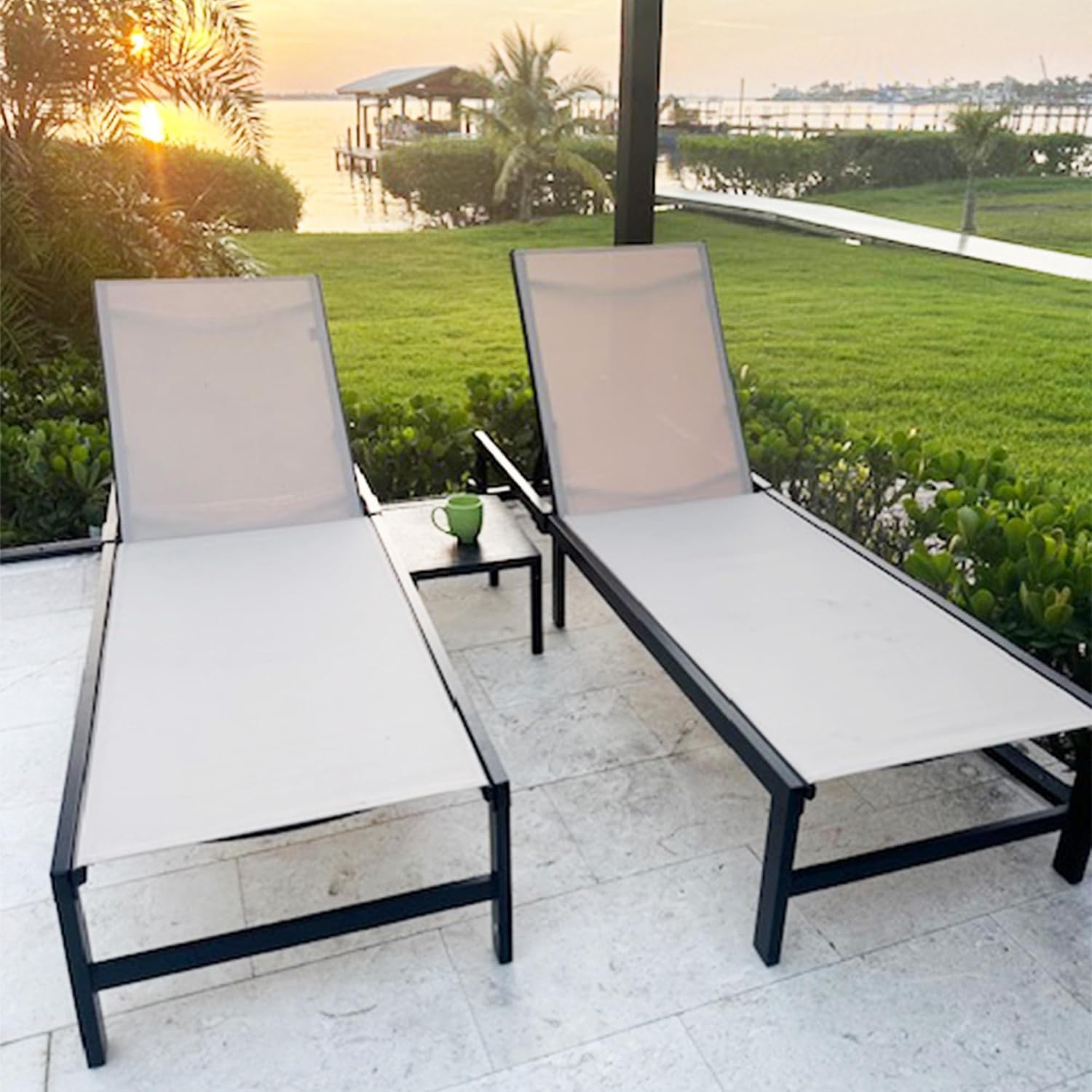 PURPLE LEAF Patio Tanning Lounge Chair Set with Face Down Hole Outdoor Aluminum Adjustable Reclining Chairs Wheels Pillows and Table for Poolside Beach Sunbathing Lounger, Beige wourant
