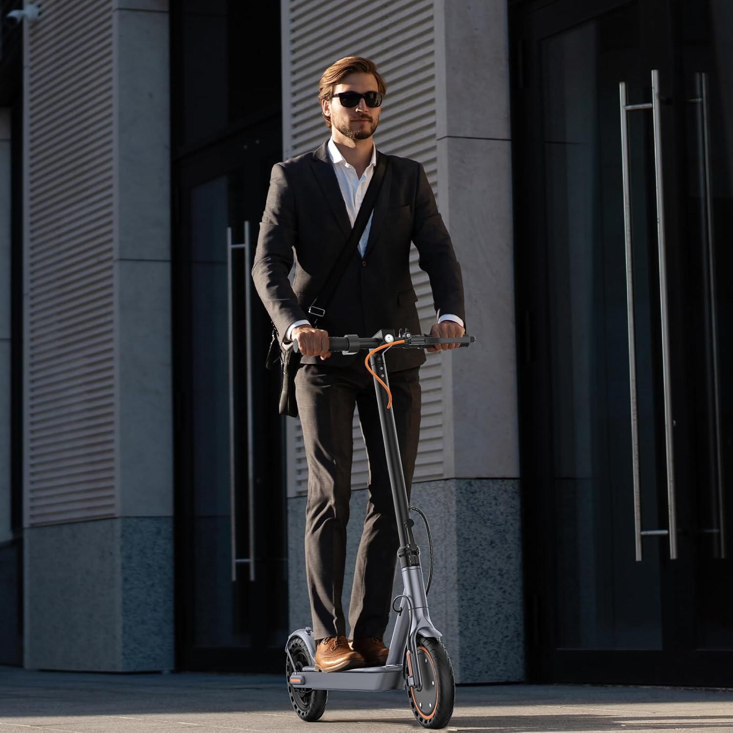 Electric Scooter, 350W/500W Powerful Motor, 8.5"/10" Solid Tires, 19/22Mph, 28/21/12 Miles Range,Dual Braking wourant