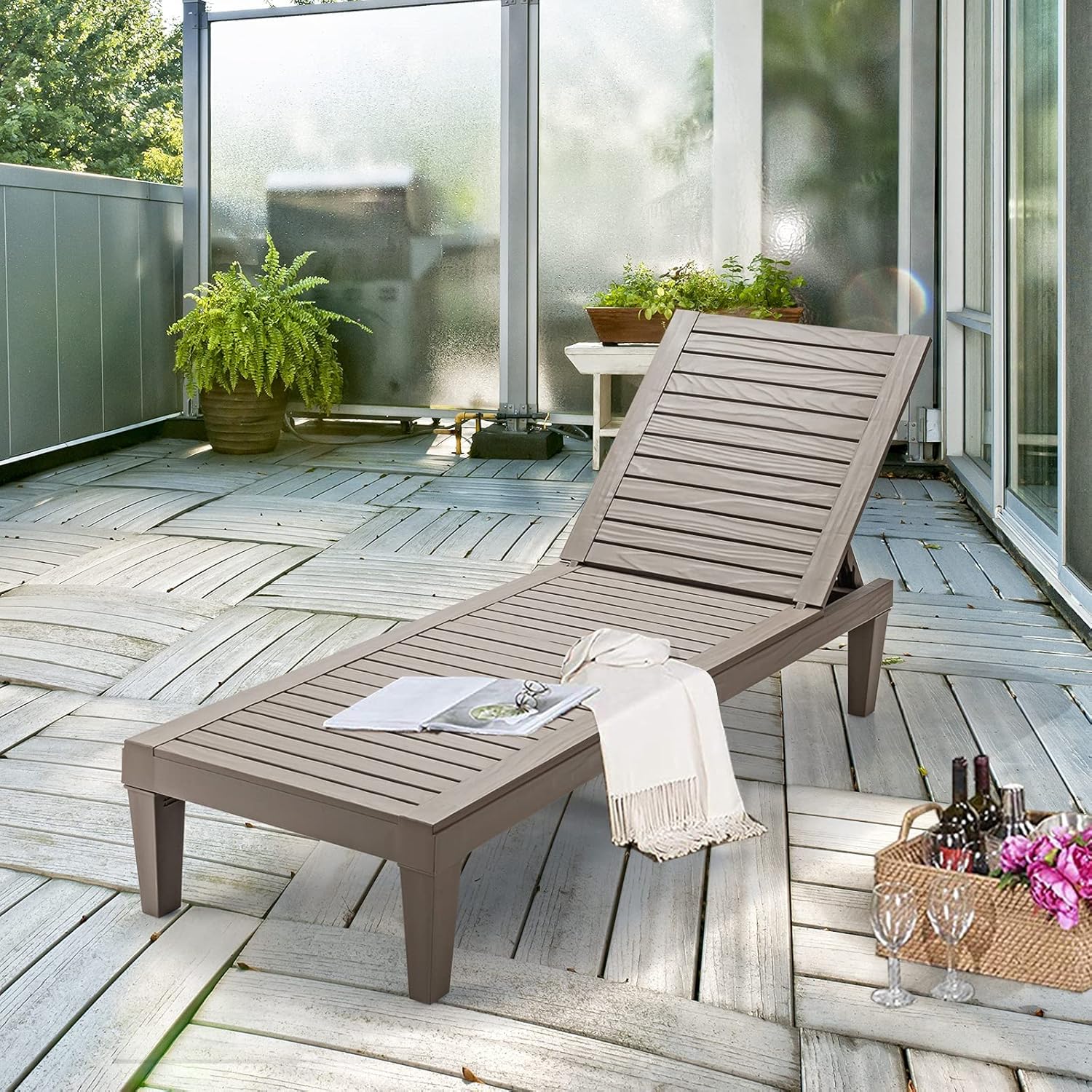 Outdoor Chaise Lounge Chair, Lightweight Patio Lounge Recliner Chair with Adjustable Backrest, 5 Reclining Positions Chaise Lounger for Patio, Beach, Balcony, Poolside, Backyard (1, Black) wourant