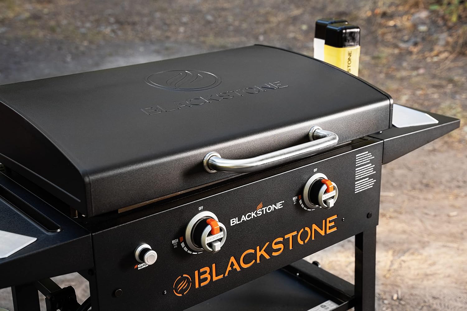 Blackstone 1883 Original 28 Griddle with Integrated Protective Hood Counter Height Side Shelves wourant
