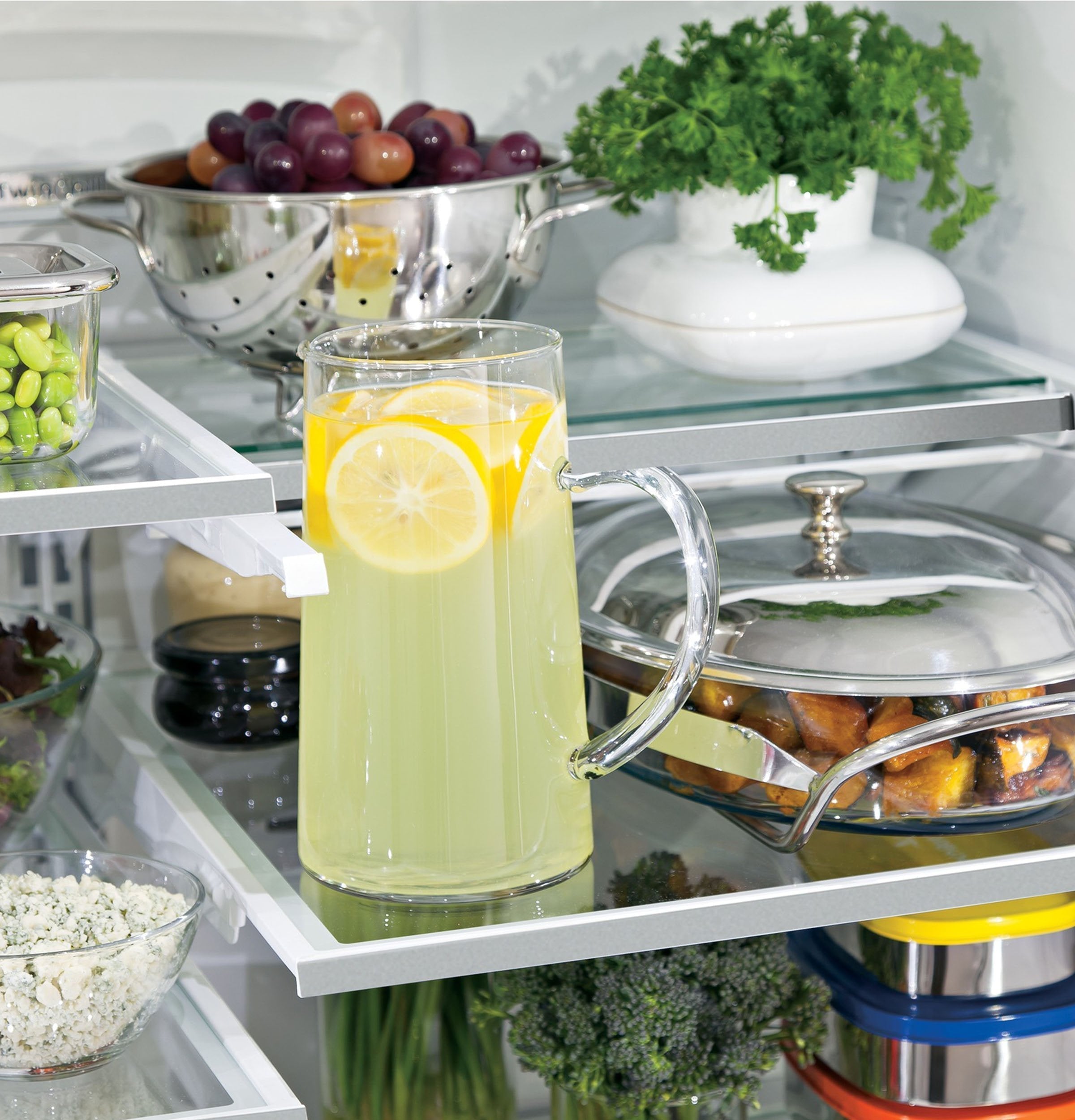 GE Profile Series ENERGY STAR® 27.7 Cu. Ft. Fingerprint Resistant French-Door Refrigerator wourant