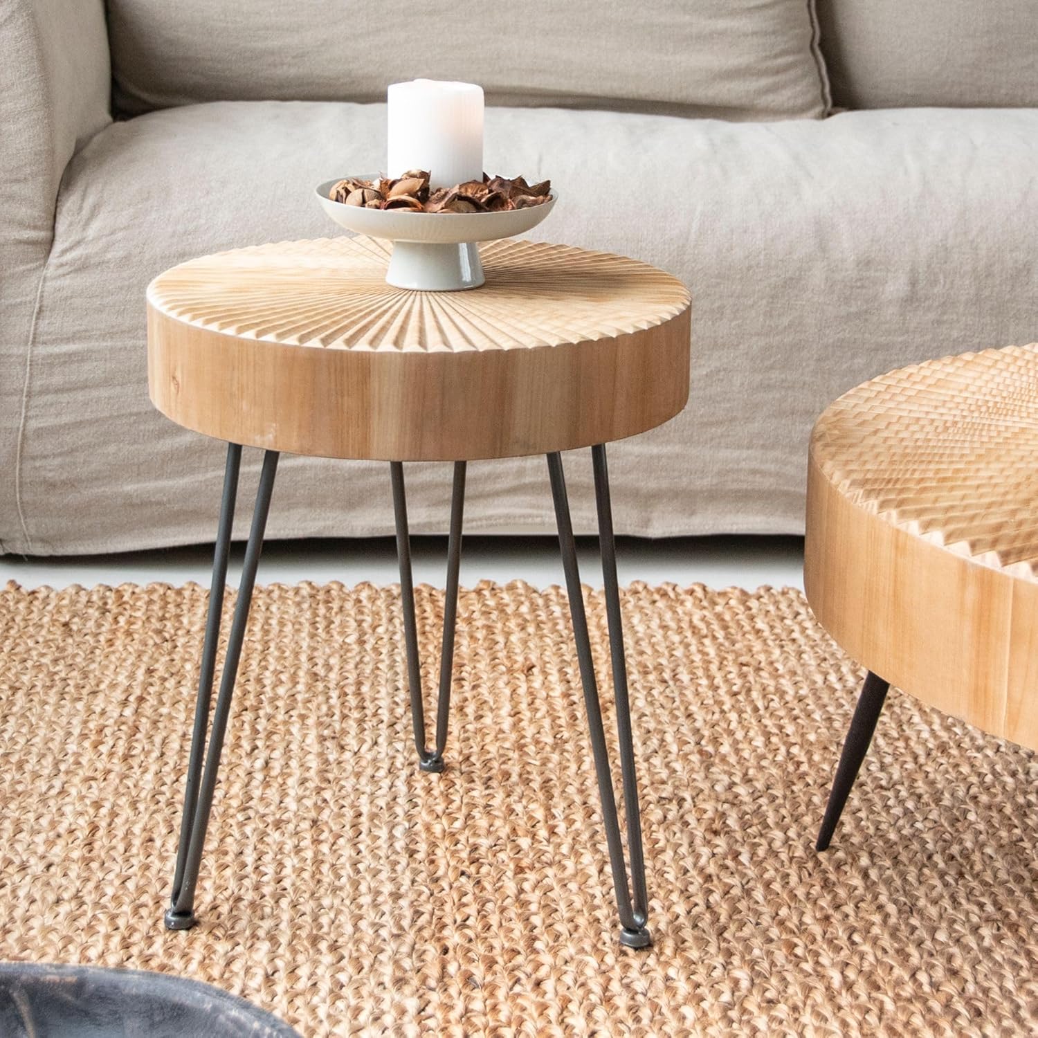 Two-Piece Modern Farmhouse Living Room Coffee Table Set Round Nesting Tables wourant