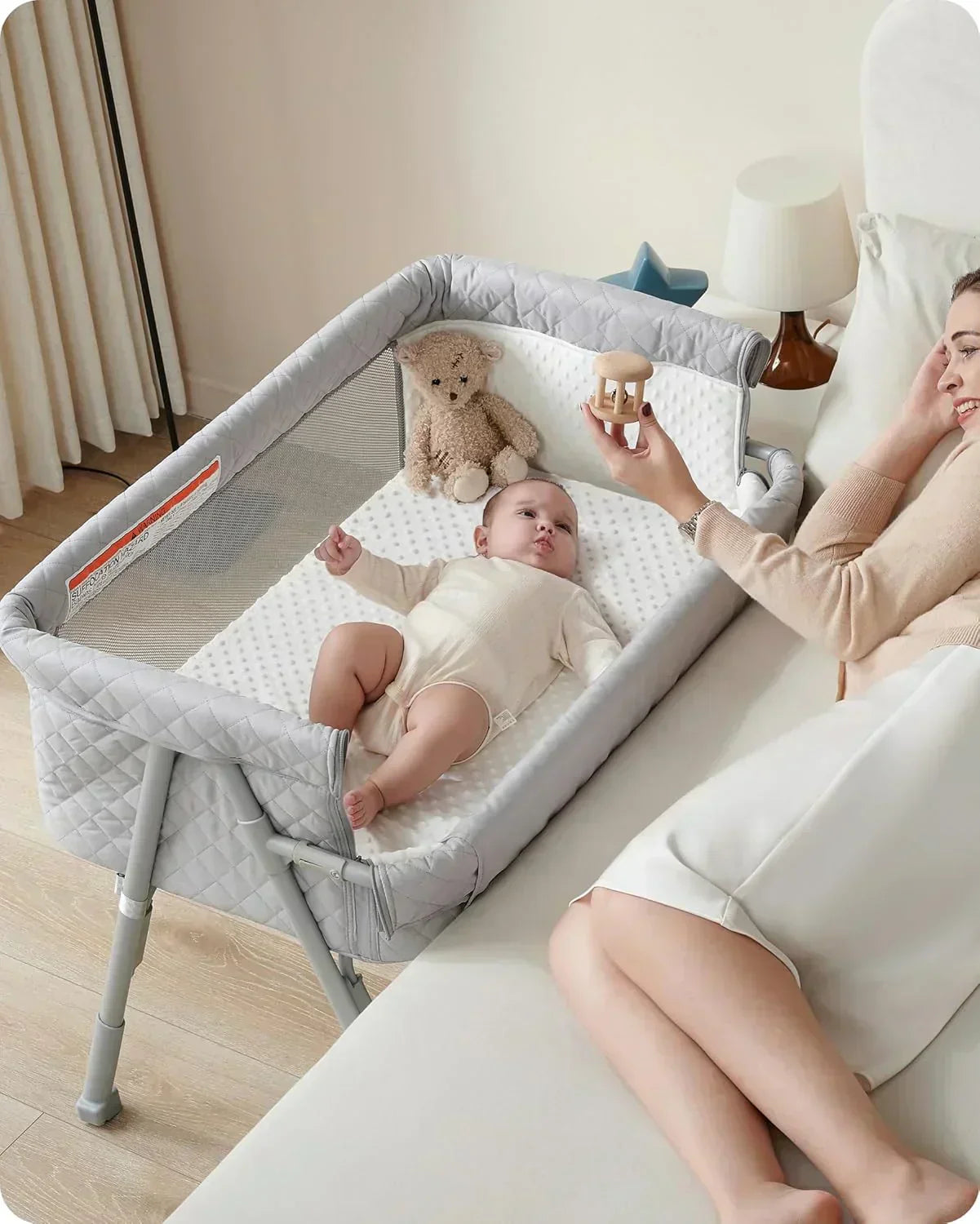 Bassinet Bedside Sleeper Baby Crib for Newborn Baby Bassinets Bedside Sleeper 4 Auto-Lock wourant