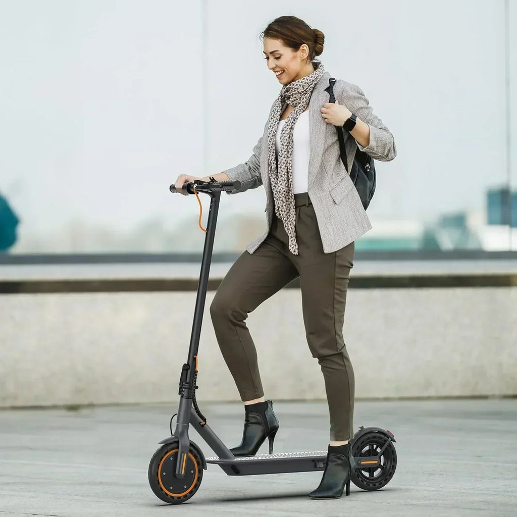 Electric Scooter 350W/500W Powerful Motor 8.5"/10" Solid Tires 19/22Mph 28/21/12 Miles Range wourant