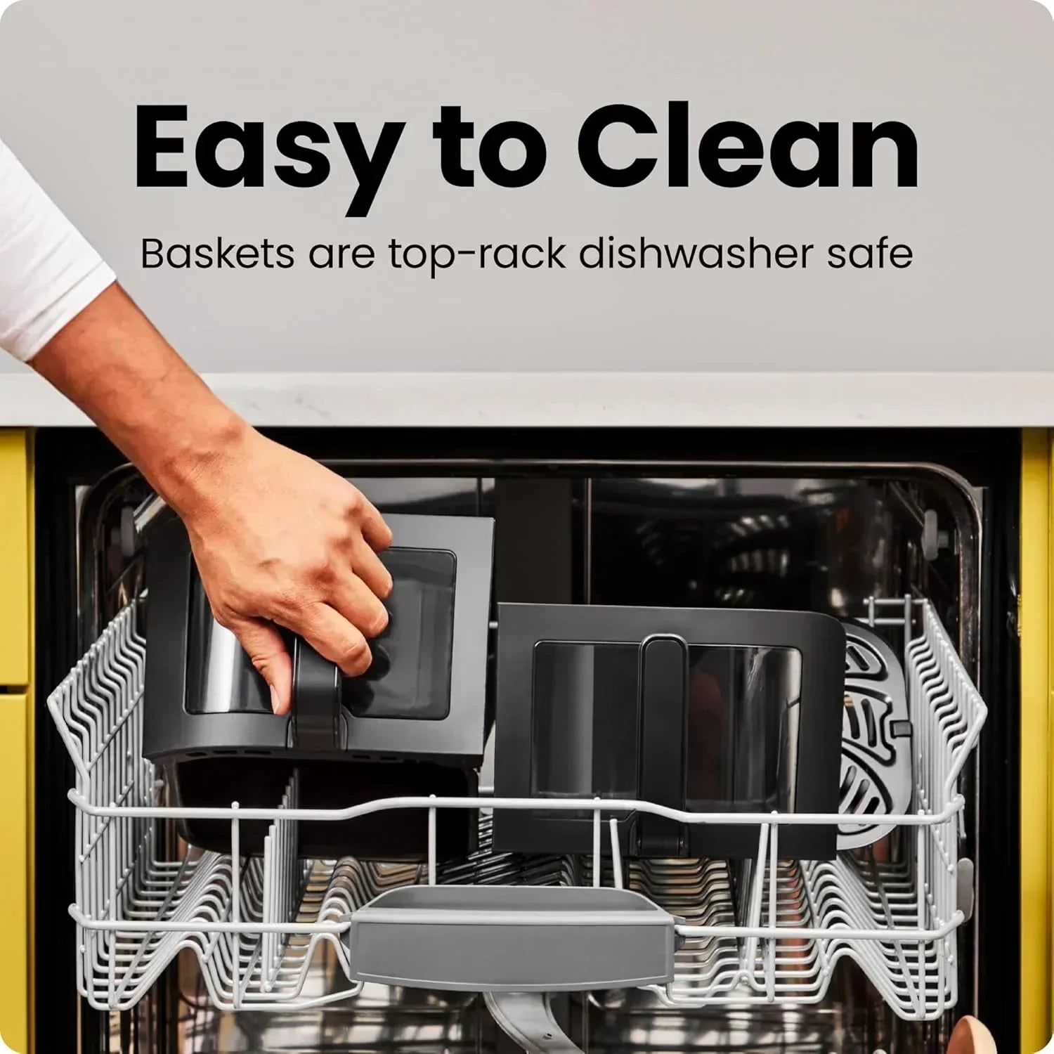 Chefman 6-Quart Double Basket Air Fryer Easy View Window uses two separate nonstick pans wourant
