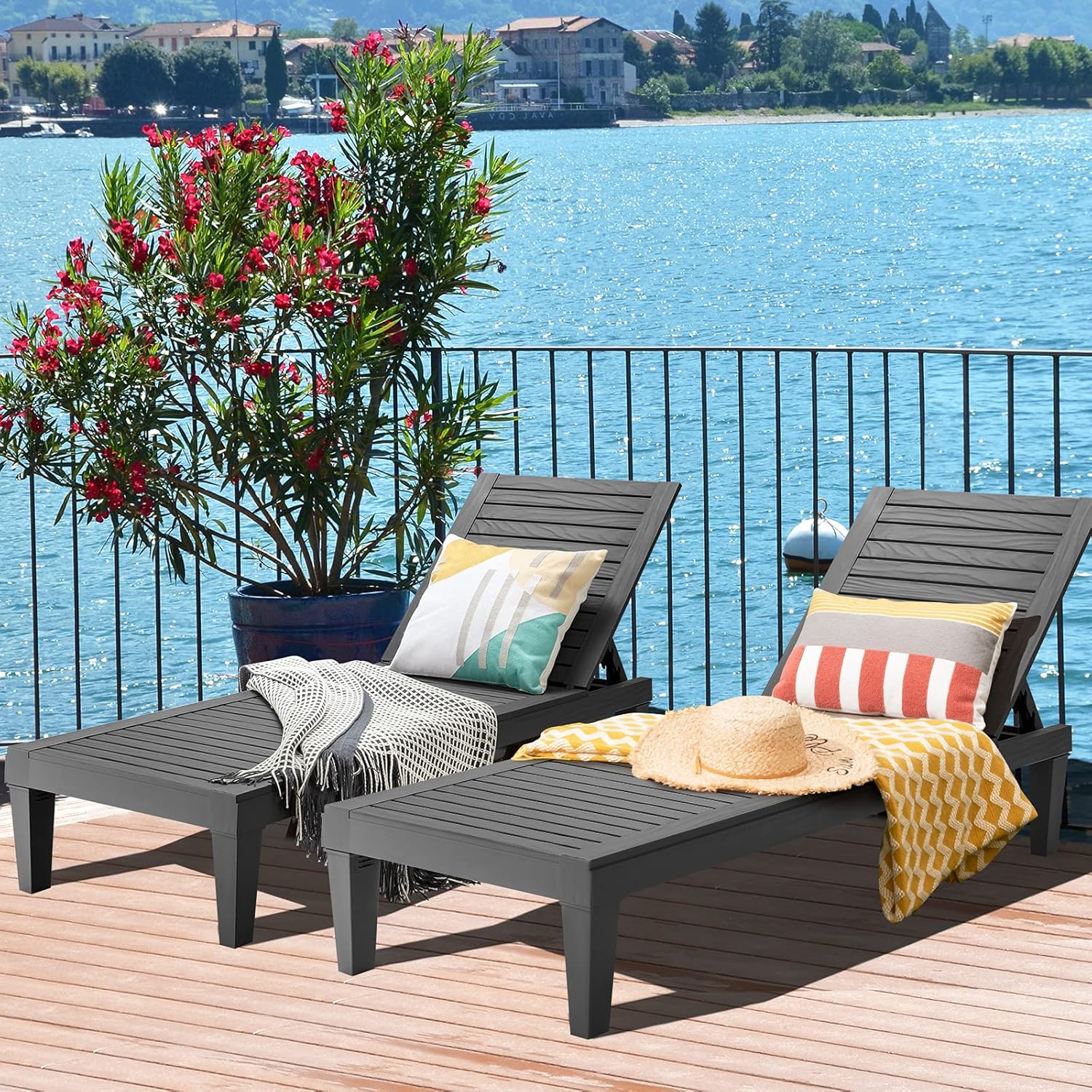Outdoor Chaise Lounge Chair Lightweight Patio Lounge Recliner Chair with Adjustable Backrest wourant